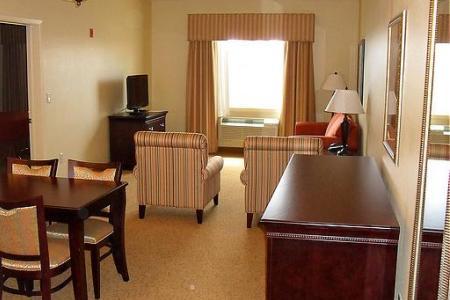 Red Roof Inn & Suites Midland Exterior foto